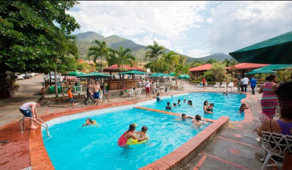 Jarabacoa River Club & Resort Exterior foto